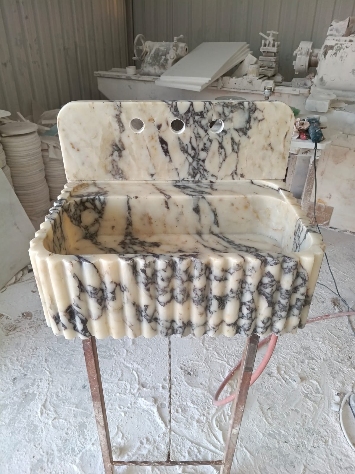 afyon menekşe lavabo